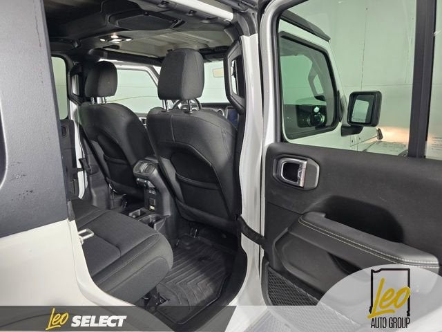 2022 Jeep Wrangler Unlimited Sahara 4x4
