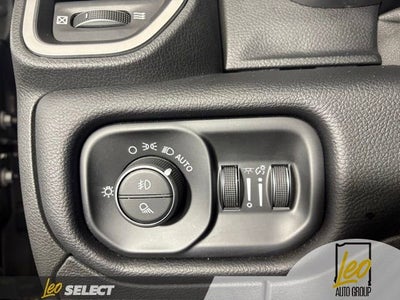 2019 RAM 1500 Laramie Crew Cab 4x4 5'7" Box