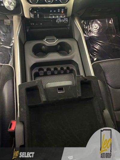 2019 RAM 1500 Laramie Crew Cab 4x4 5'7" Box