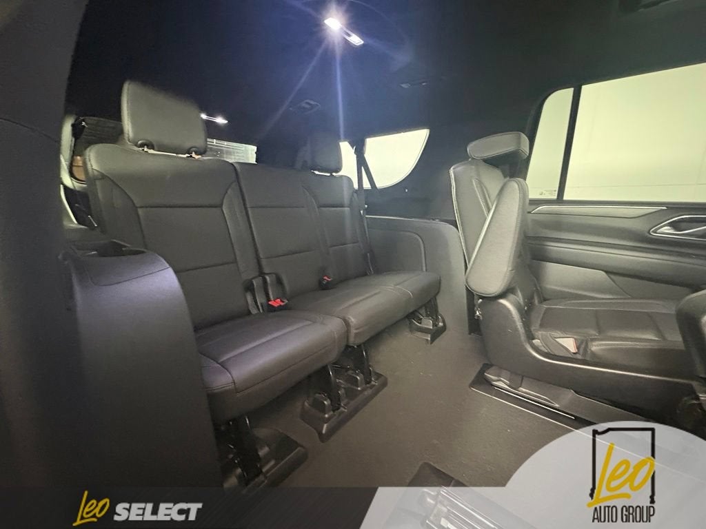2023 Chevrolet Suburban LT