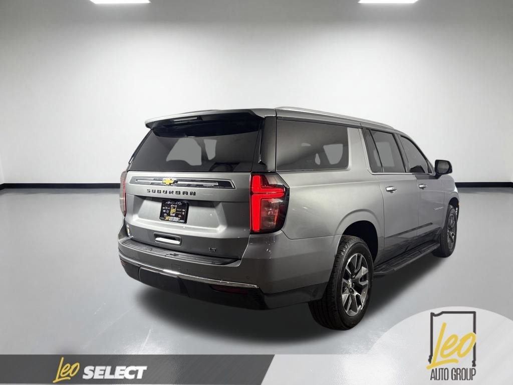 2023 Chevrolet Suburban LT