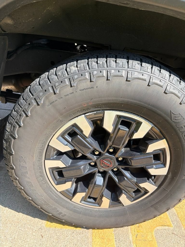 2023 Nissan Frontier Crew Cab PRO-4X 4x4