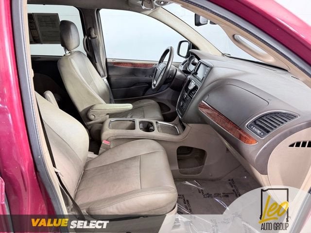 2012 Chrysler Town & Country Touring-L