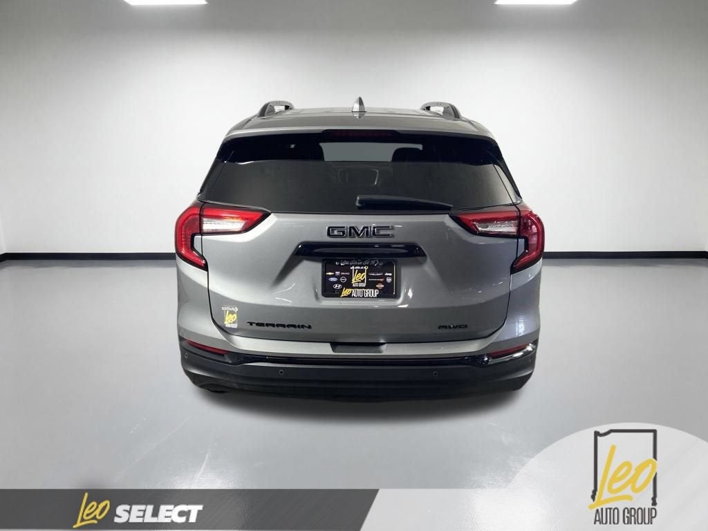 2023 GMC Terrain SLT