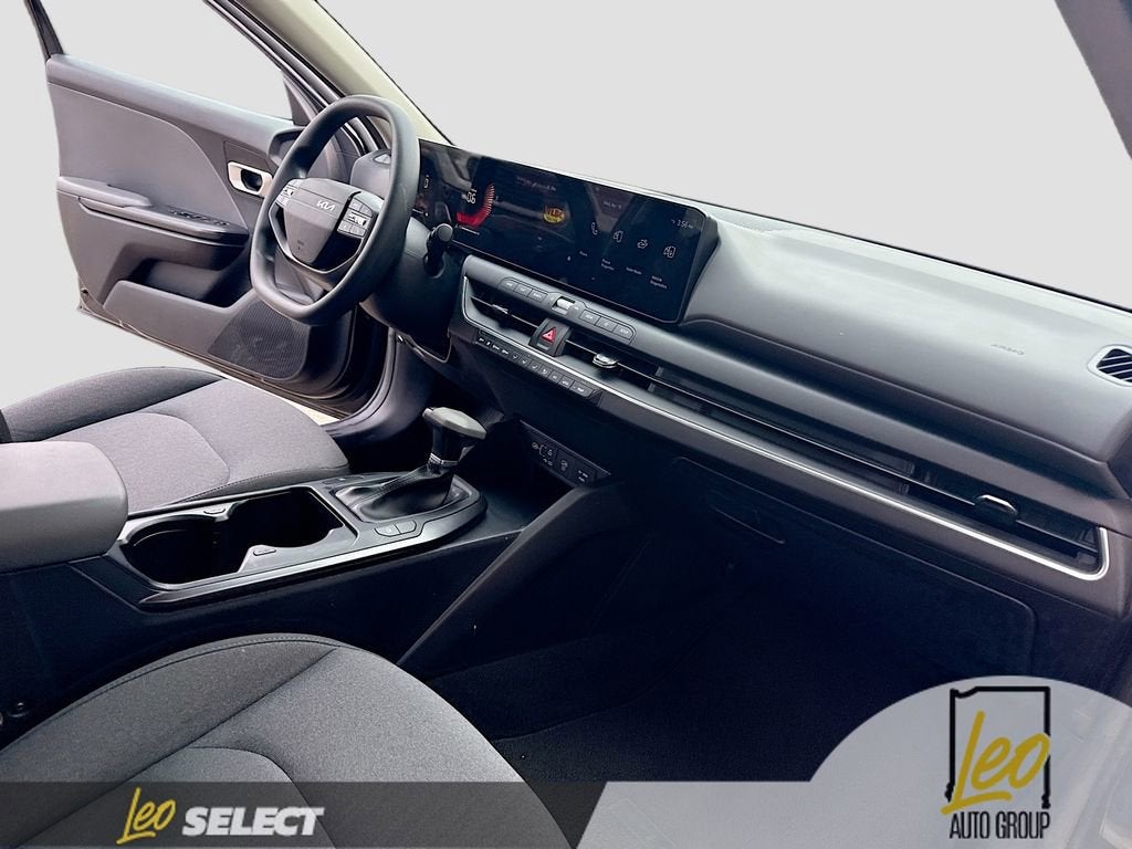 2025 Kia K4 LX