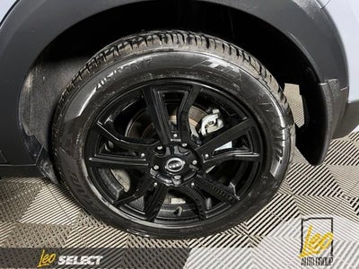 2023 Nissan Kicks SR Xtronic CVT