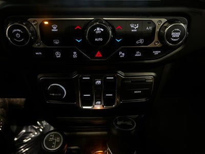 2022 Jeep Wrangler Unlimited Sahara 4x4