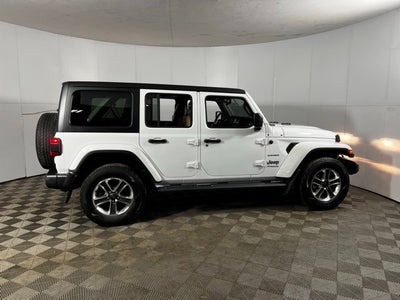 2022 Jeep Wrangler Unlimited Sahara 4x4