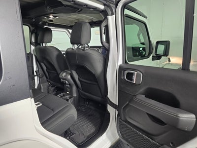 2022 Jeep Wrangler Unlimited Sahara 4x4