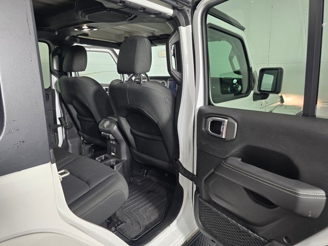 2022 Jeep Wrangler Unlimited Sahara 4x4