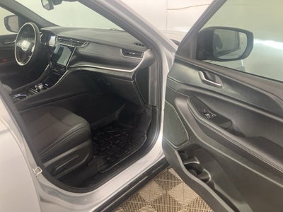 2024 Jeep Grand Cherokee L Laredo X 4x4