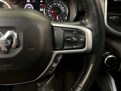 2022 RAM 1500 Big Horn Crew Cab 4x4 5'7' Box