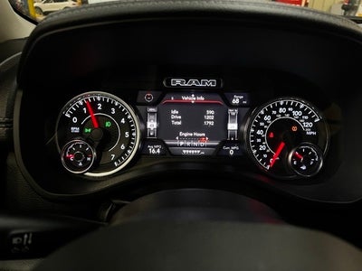 2022 RAM 1500 Laramie Crew Cab 4x4 5'7' Box