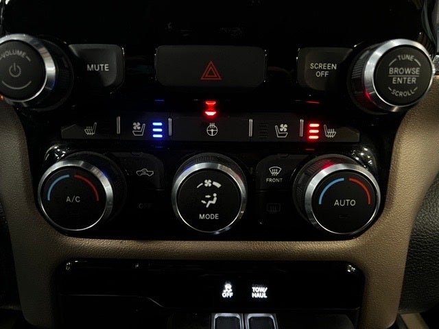 2022 RAM 1500 Laramie Crew Cab 4x4 5'7' Box