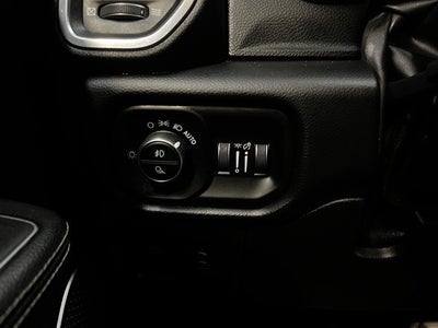 2022 RAM 1500 Laramie Crew Cab 4x4 5'7' Box