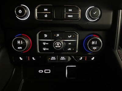 2024 Chevrolet Suburban 4WD RST