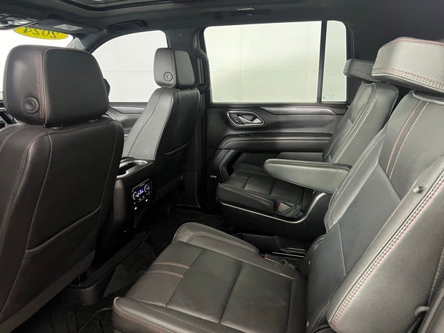 2024 Chevrolet Suburban 4WD RST