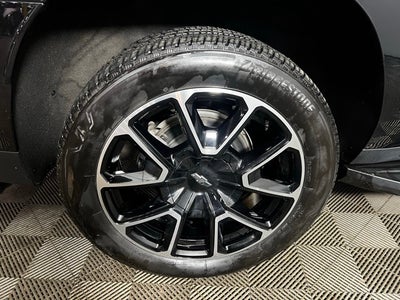 2024 Chevrolet Suburban 4WD RST