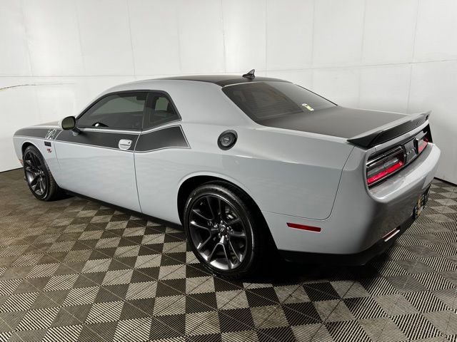 2022 Dodge Challenger R/T T/A