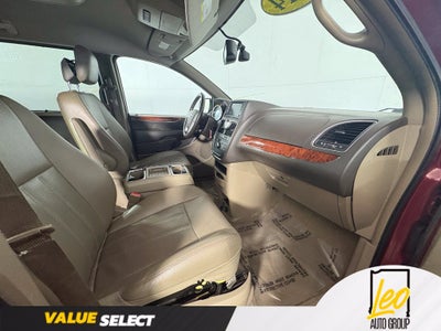 2014 Chrysler Town & Country Touring-L