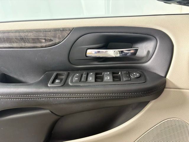 2011 Dodge Grand Caravan Crew