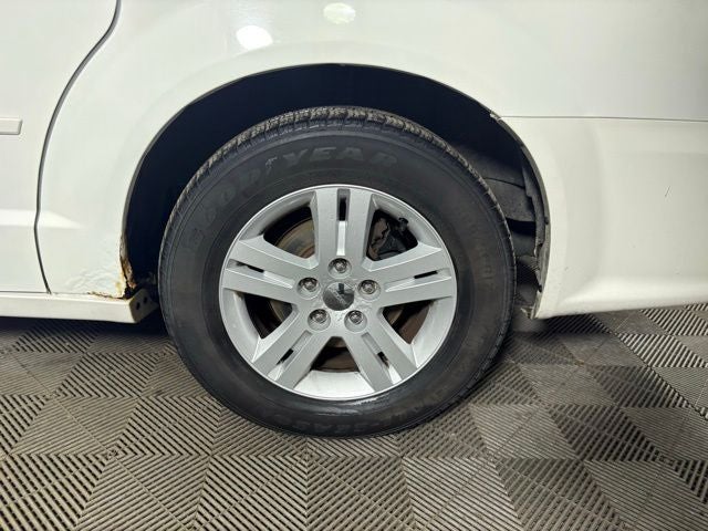 2011 Dodge Grand Caravan Crew
