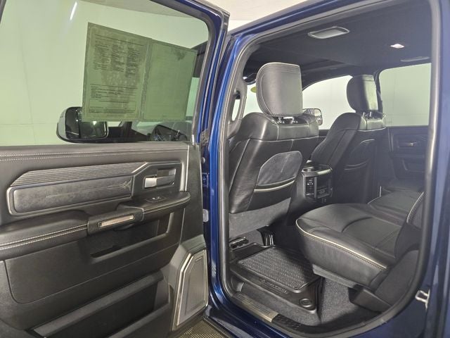 2019 RAM 2500 Limited Crew Cab 4x4 6'4' Box