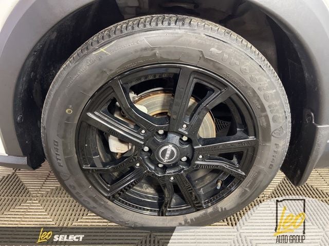 2023 Nissan Kicks SR Xtronic CVT