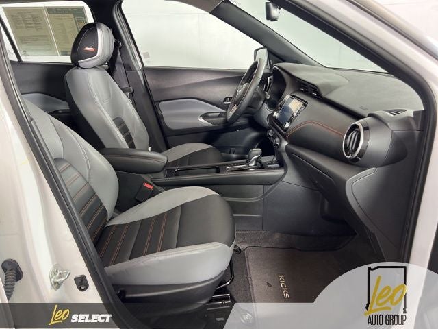 2023 Nissan Kicks SR Xtronic CVT
