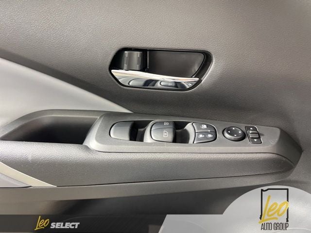 2023 Nissan Kicks SR Xtronic CVT