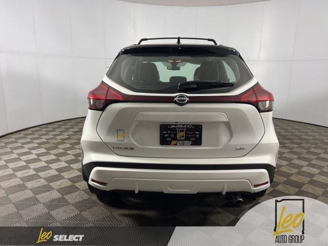 2023 Nissan Kicks SR Xtronic CVT