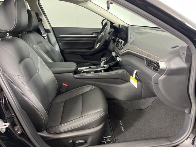 2025 Nissan Altima SL