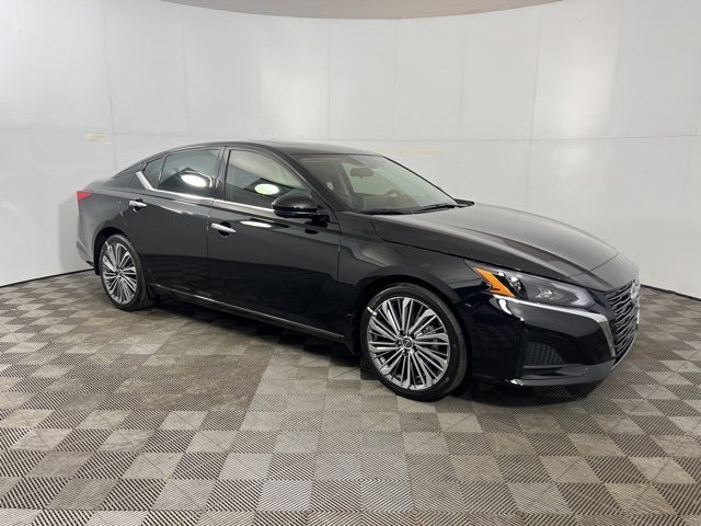 2025 Nissan Altima SL