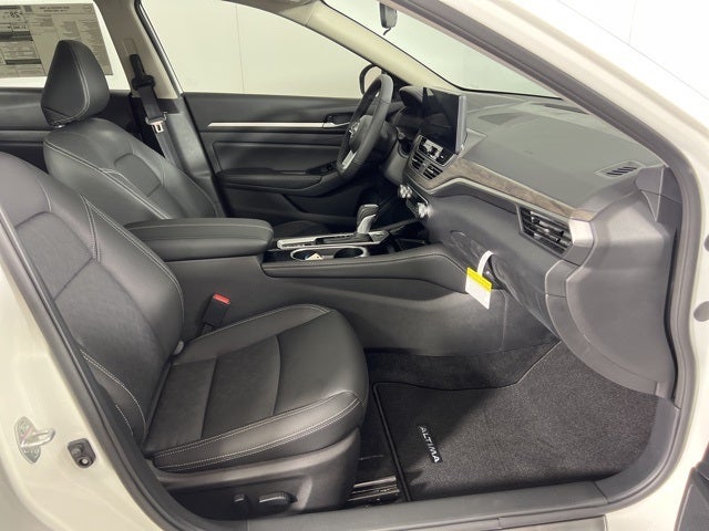 2025 Nissan Altima SL