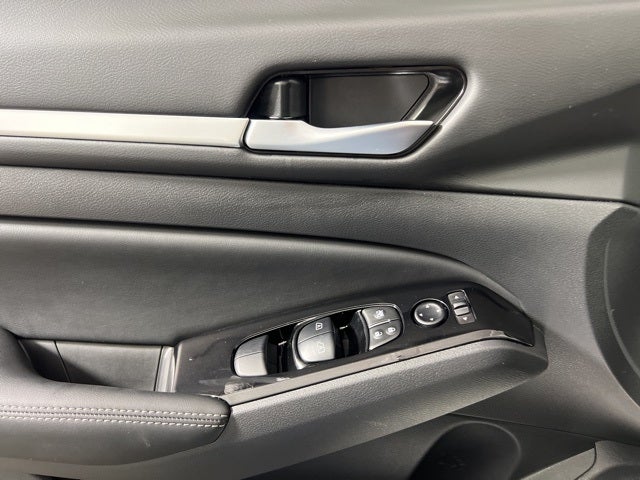 2025 Nissan Altima SL