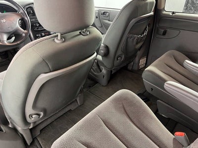 2005 Dodge Grand Caravan SXT