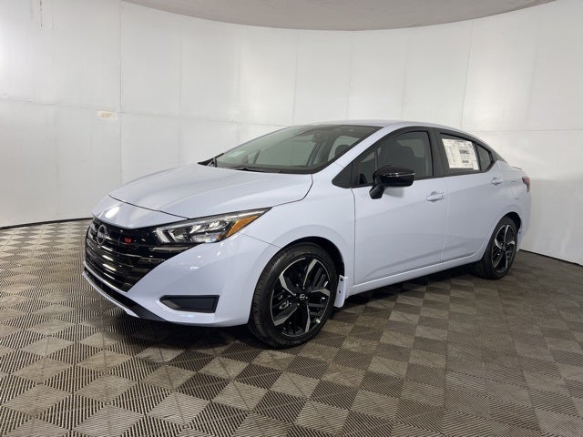 2025 Nissan Versa SR