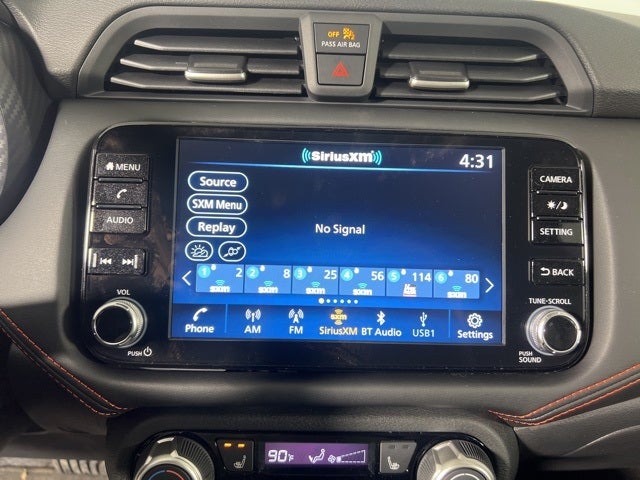 2025 Nissan Versa SR