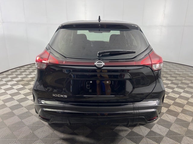 2025 Nissan Kicks Play S