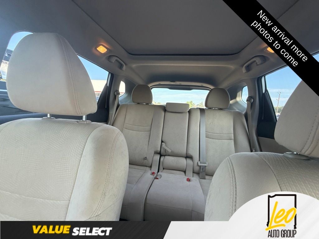 2016 Nissan Rogue SV