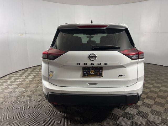 2026 Nissan Rogue Dark Armor™