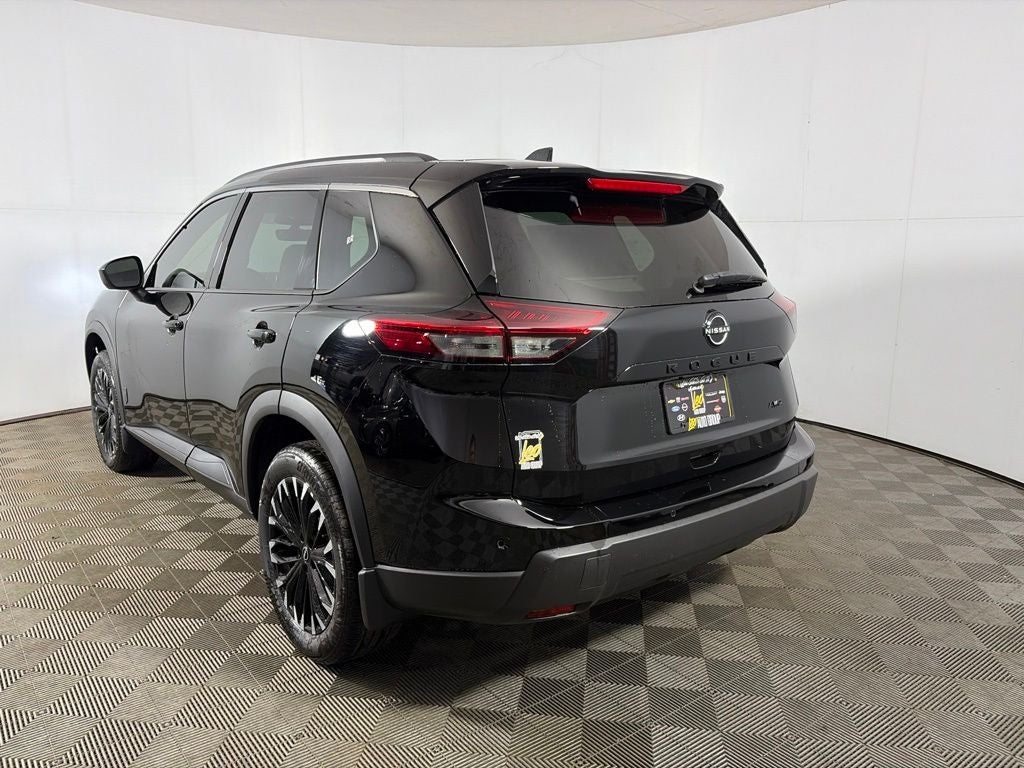 2026 Nissan Rogue Dark Armor™
