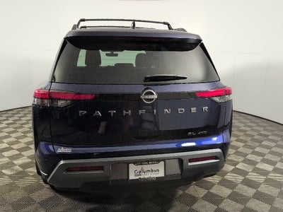 2026 Nissan Pathfinder SL