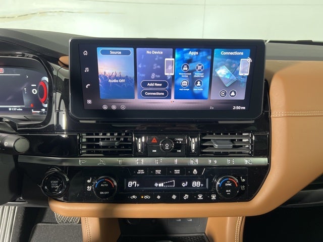 2026 Nissan Pathfinder Platinum