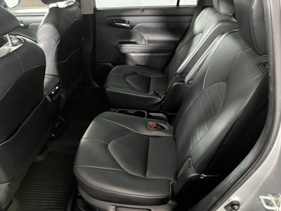 2020 Toyota Highlander Hybrid XLE