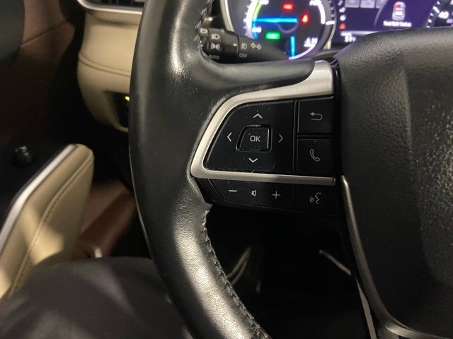 2022 Toyota Highlander Hybrid XLE
