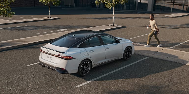 Leo Nissan of Columbus IN in Columbus IN